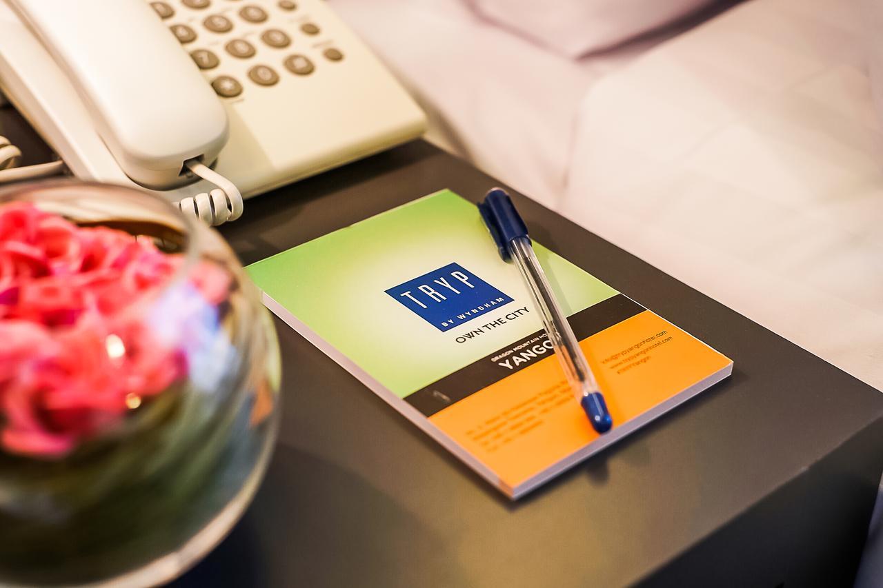 Tryp By Wyndham Yangon Hotell Exteriör bild